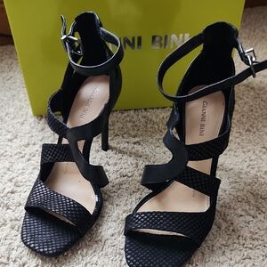 Gianni Bini Black Textured Heels